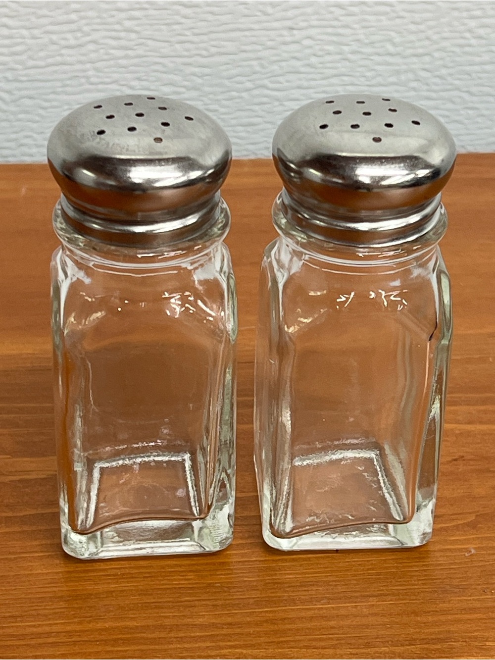 Glass Salt and Pepper Shaker Set with Stainless Steel lids